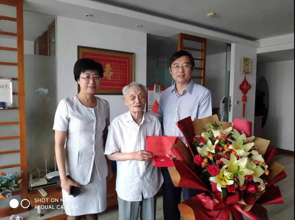 德彩网集团党委丨办好民生实事 践行国企担当