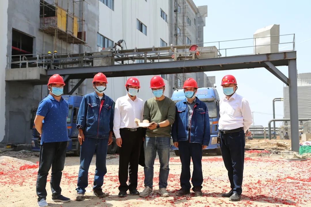 喜报:瑞丰盐业公司60万吨制盐搬迁技改项目实现一次性试车成功! 喜报:瑞丰盐业公司60万吨制盐搬迁技改项目实现一次性试车成功!