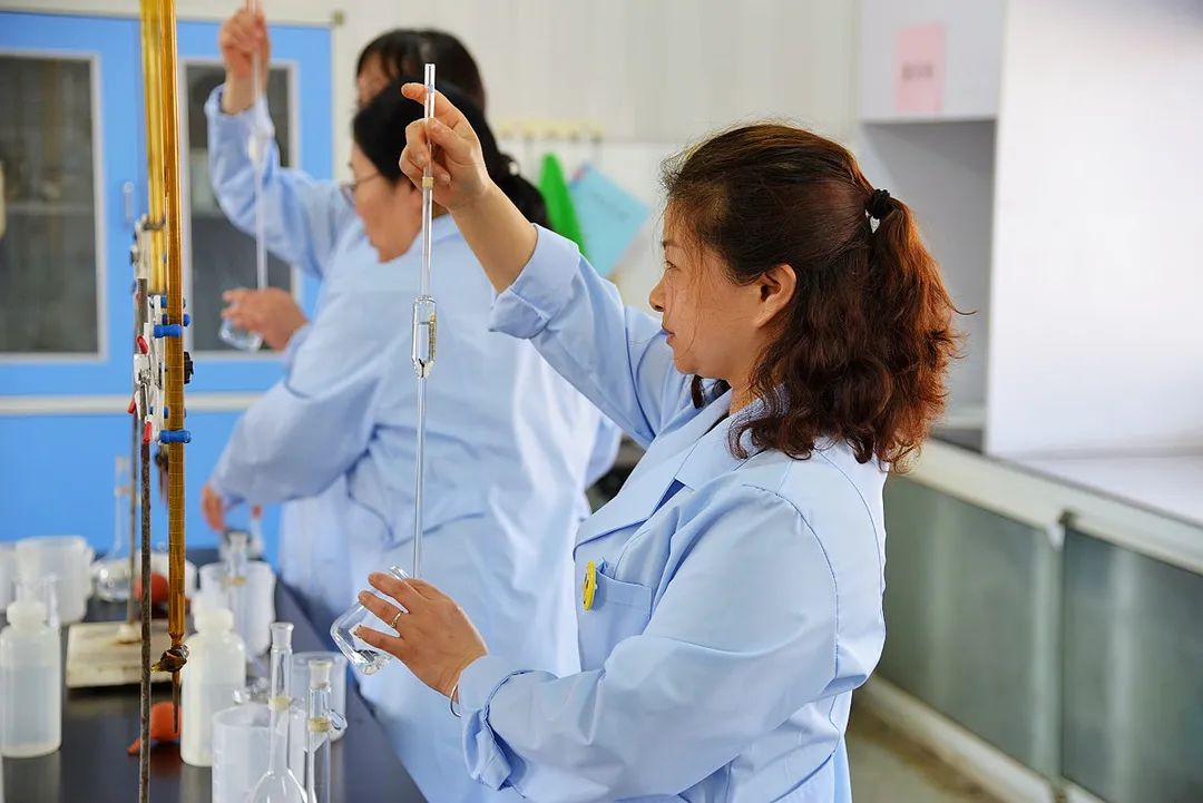 大干红五月丨瑞泰盐业公司:“红五月”比学赶超 强技能匠心筑梦 大干红五月丨瑞泰盐业公司:“红五月”比学赶超 强技能匠心筑梦