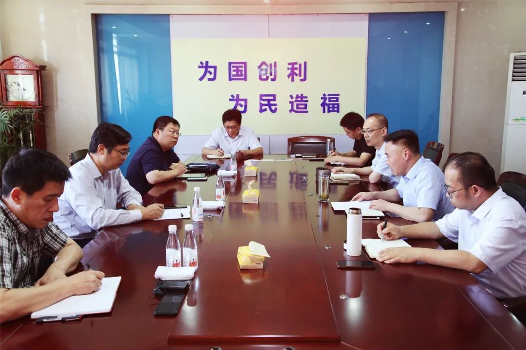 德彩网集团党委书记、董事长章朝阳赴南通苏州无锡常州四市盐业公司调研