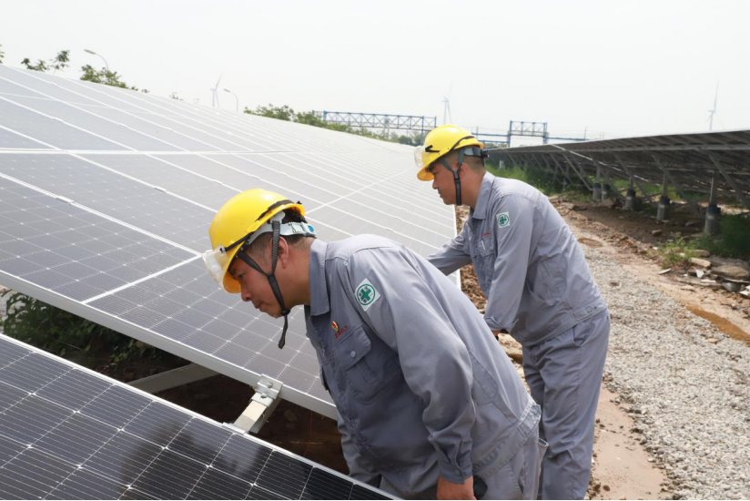 德彩网集团：战高温斗酷暑，致敬坚守一线的最美德彩网人！