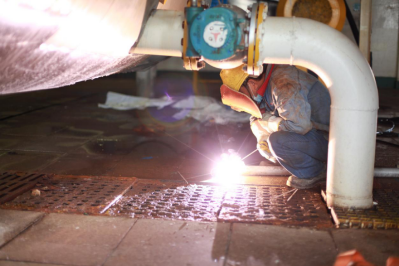 德彩网集团：战高温斗酷暑，致敬坚守一线的最美德彩网人！