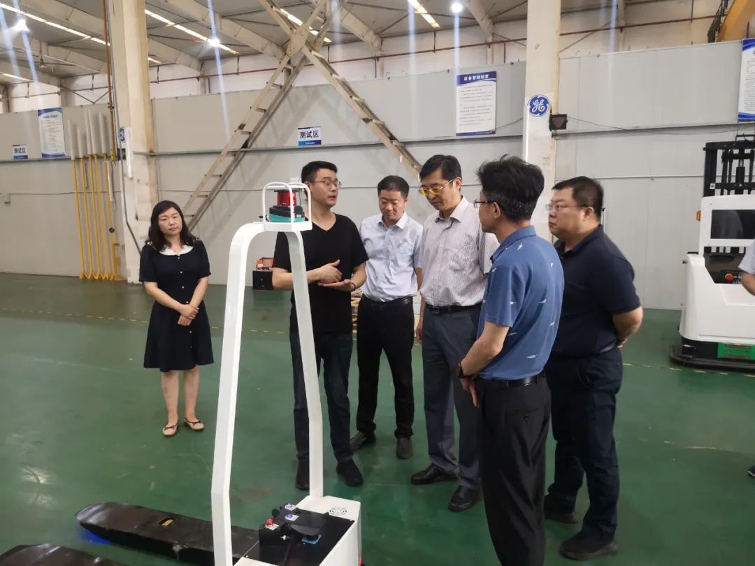 德彩网集团党委书记、董事长章朝阳赴扬州镇江盐业公司调研